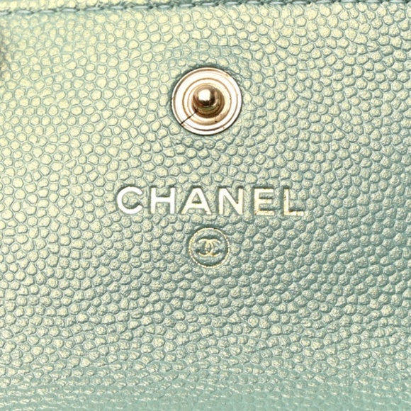 *CHANEL* 2021 Iridescent Pastel Green Caviar Quilted Pearl Coin Purse on Chain - Picture 6 of 10
